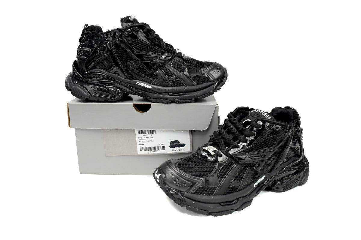 BALENCI Runner Sneaker Black