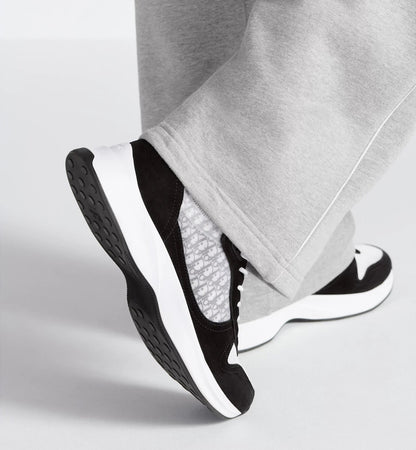 "B25" Sneakers