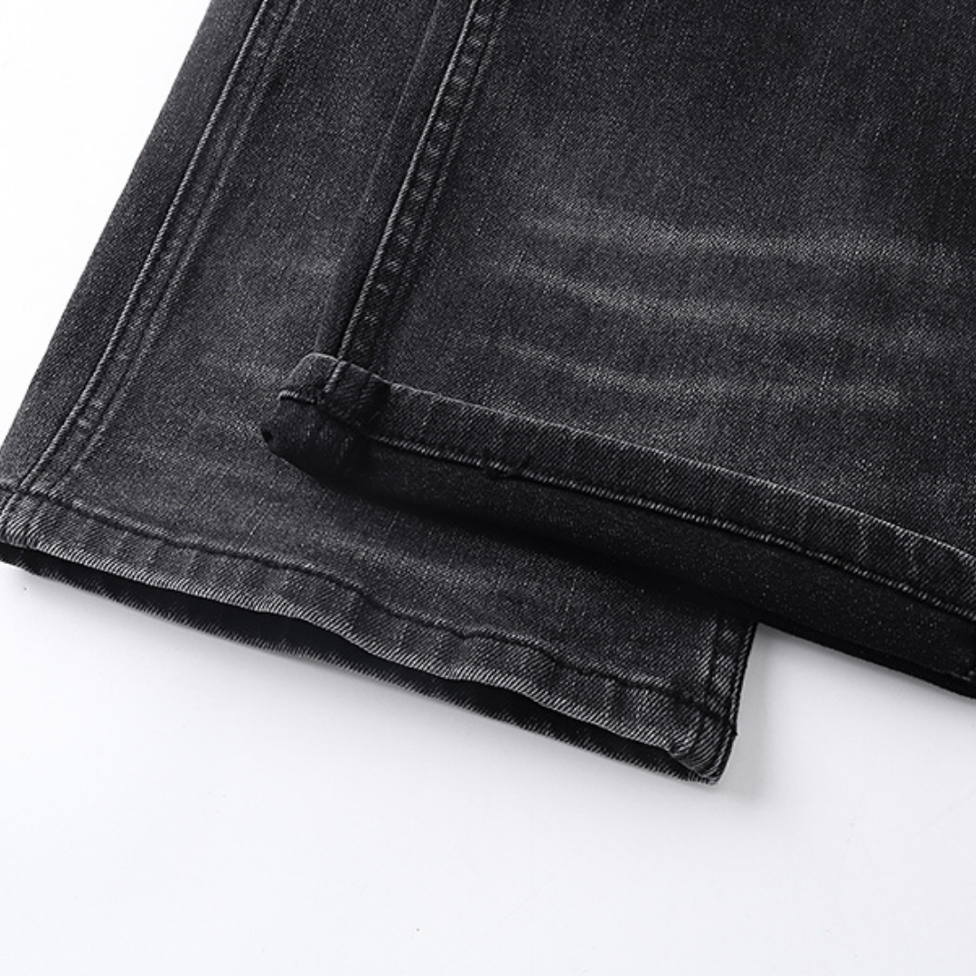 Amr Jeans