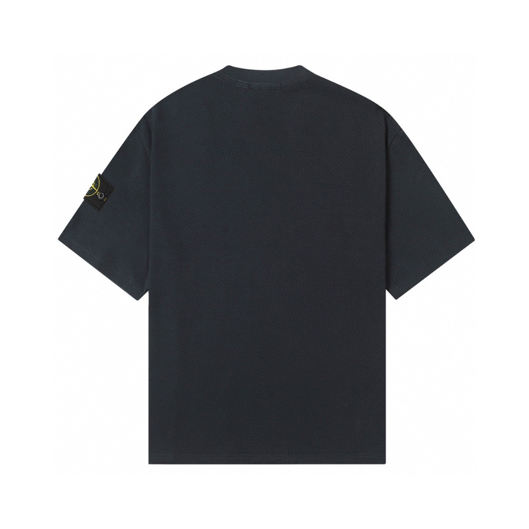 Monochromatic T-shirt