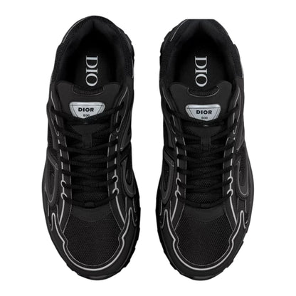 B30 Black White