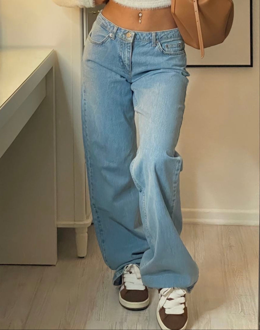 BIA Low Rise Jeans