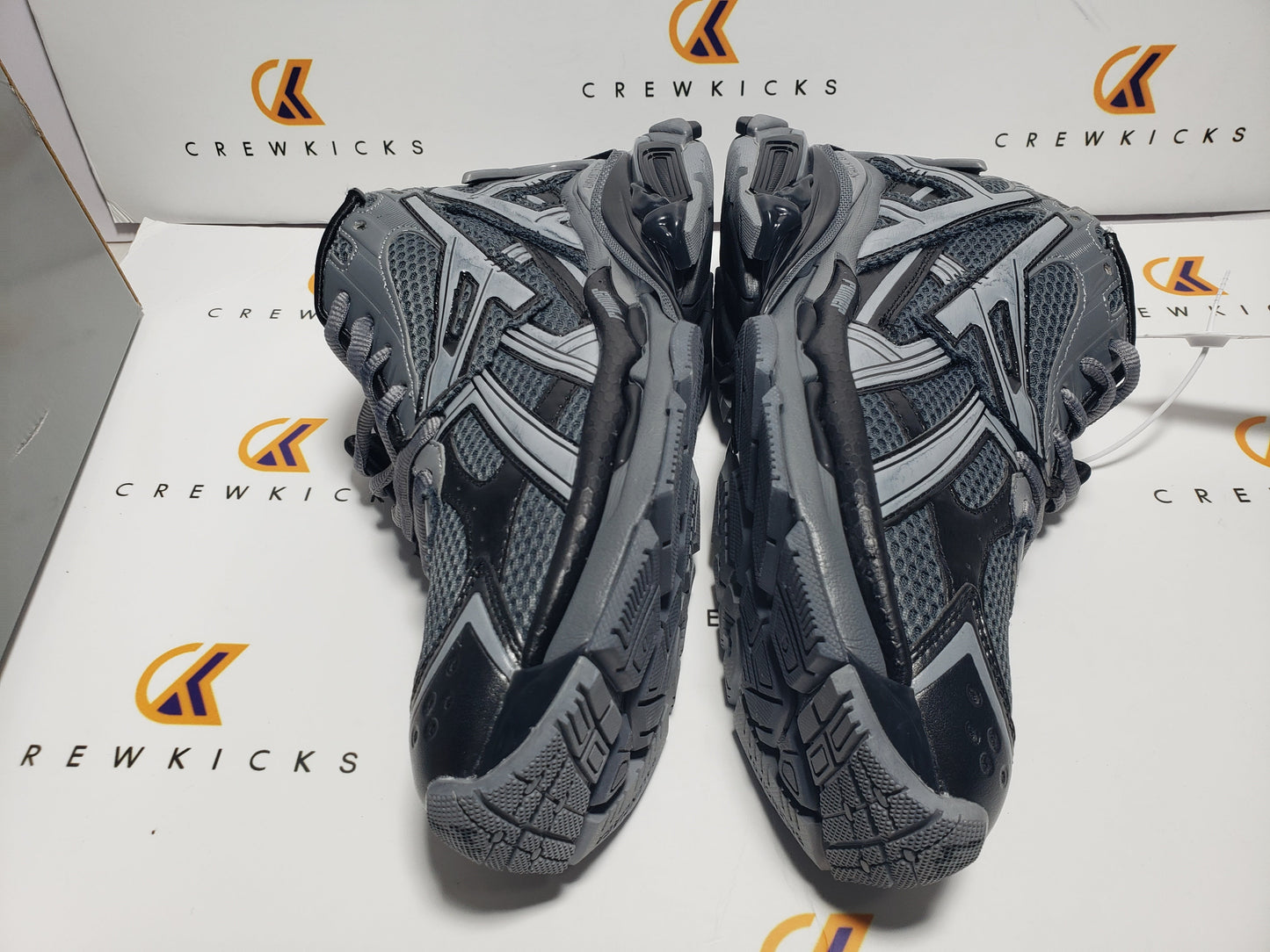 BALENCI Runner All Black Gray