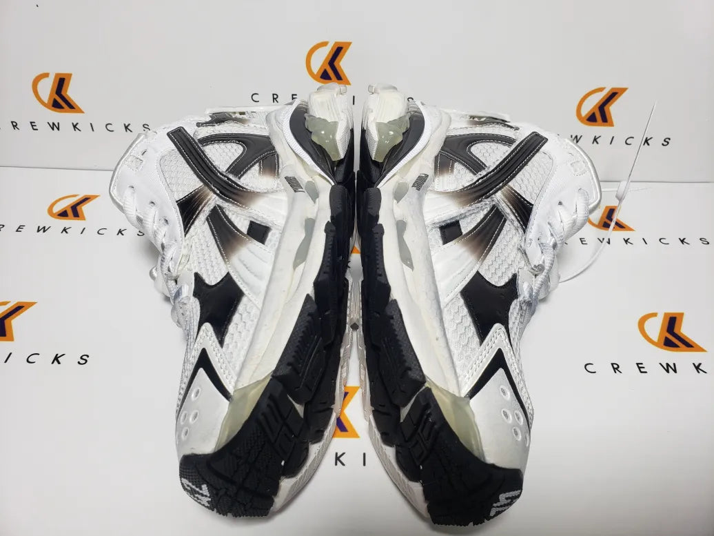 BALENCI Runner Sneaker Gradient White Black